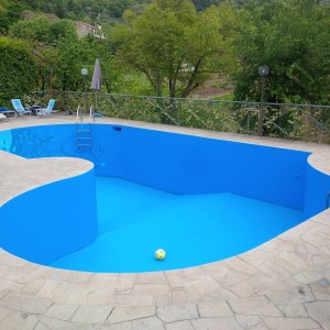 piscina dopo pulitura